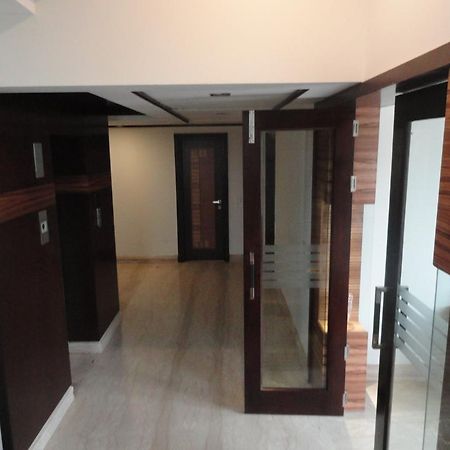 Royal Residence On Golf Course Road Gurgaon Exterior photo