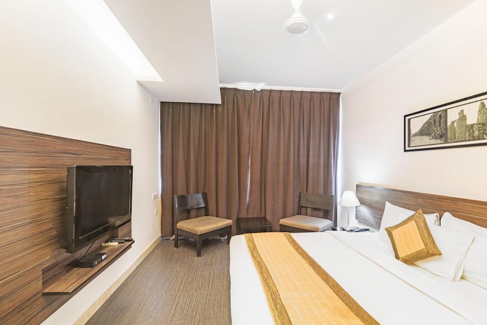 Royal Residence On Golf Course Road Gurgaon Exterior photo